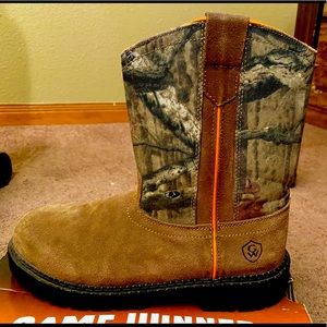 Game winner YB Camo Wellington Boots